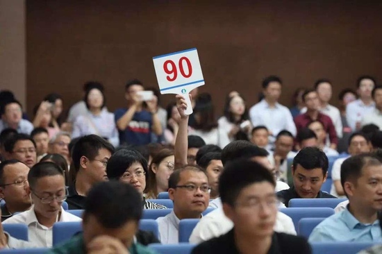 首轮集中供地房企的一场饥饿游戏